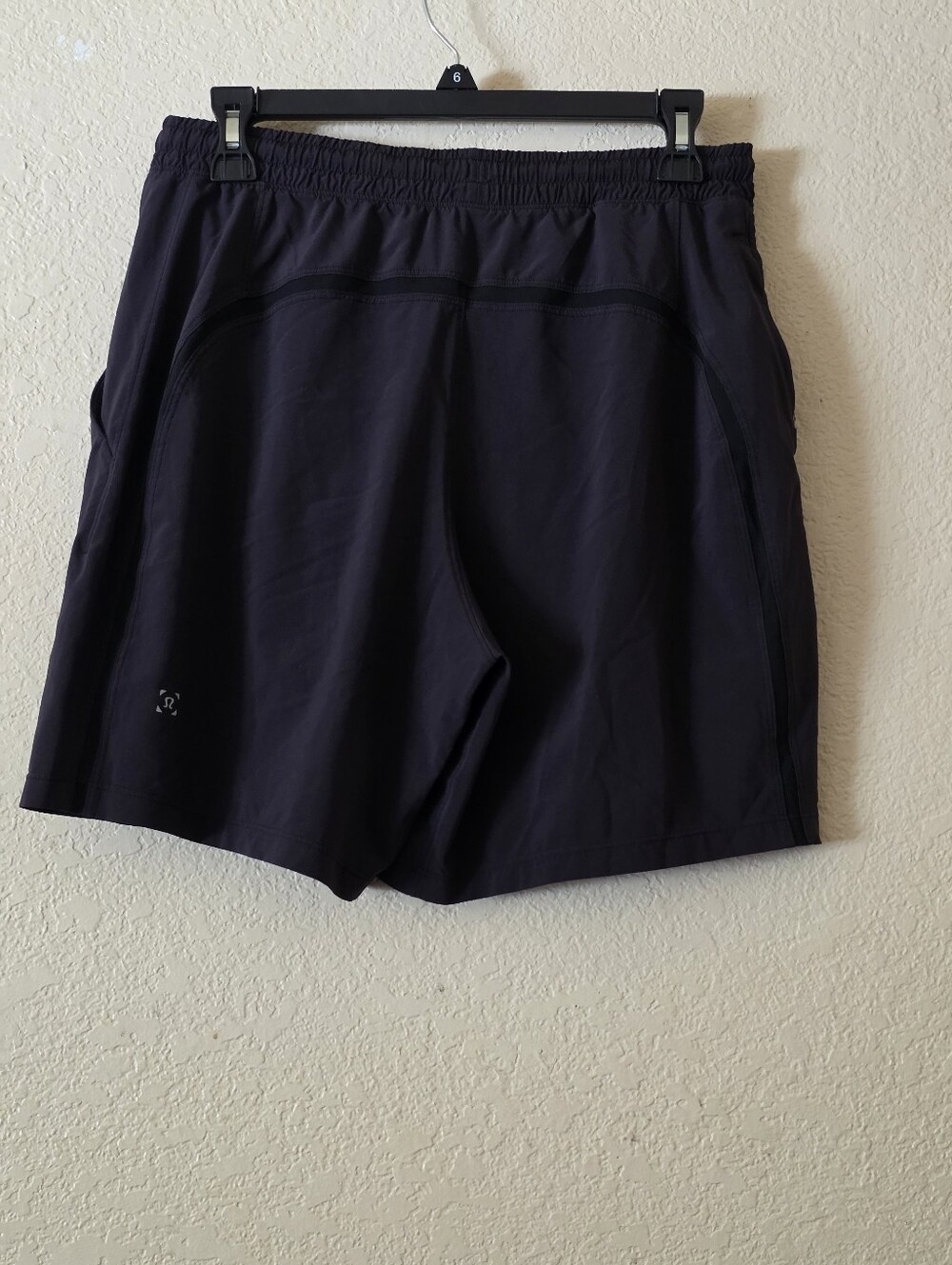 Lululemon Men's Black Everyday Drawstring Shorts Size M